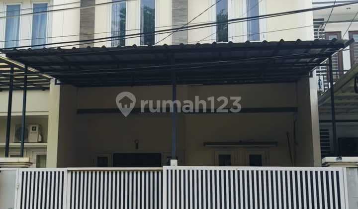 Rumah Bagus 2 ½ Lantai Full Furnished Dijual Di Lokasi Favorit Sunter Jakarta Utara