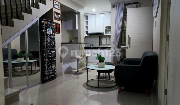 Rumah 2 Lantai Dijual di Cluster Lavesh, Harapan Indah