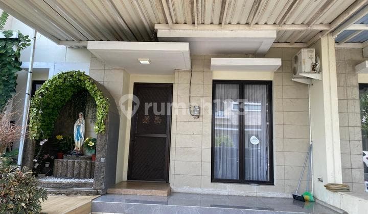Rumah 3 Lantai Siap Huni Dijual Cepat di Green Ara Residence (Dkt Scg & Hi)