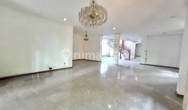 Rumah Bangunan Tua 2 Lantai Dijual Lokasi Elite Pondok Indah, Kebayoran Lama Jaksel