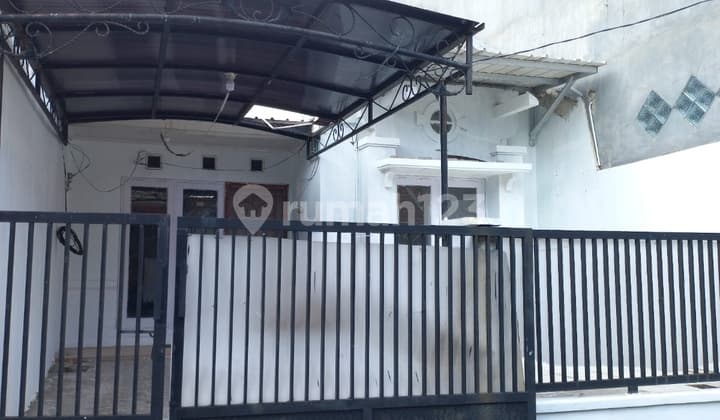 Strategic House Sold in Duta Bumi, Near Harapan Indah Bekasi