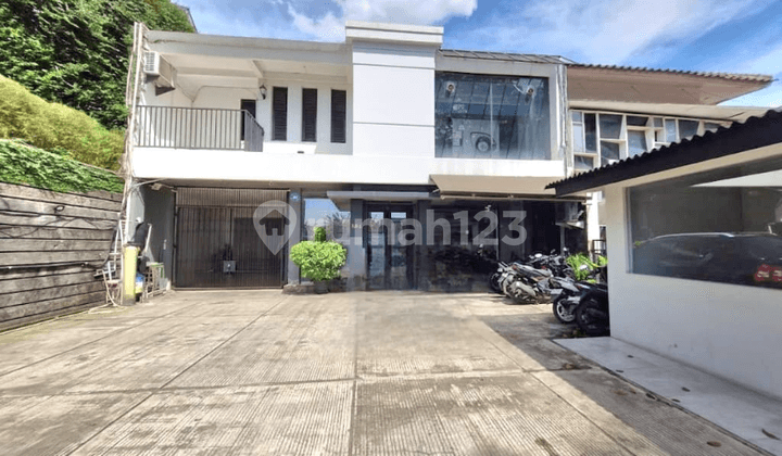 Dijual Bangunan Zona Komersil Kemang Jakarta Selatan