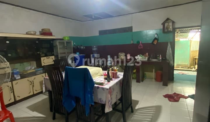 Dijual Rumah Pinggir Jalan