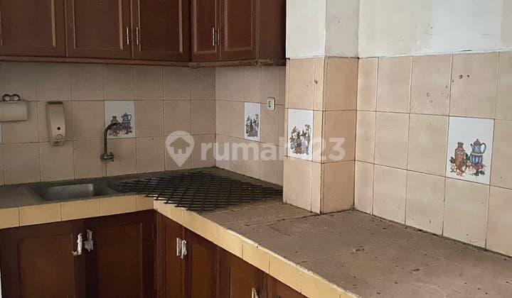 For Quick Sale: Bintara 3-Storey Shop House