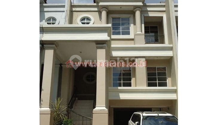 DISEWAKAN RUMAH DAERAH KELAPA GADING (KG004702)