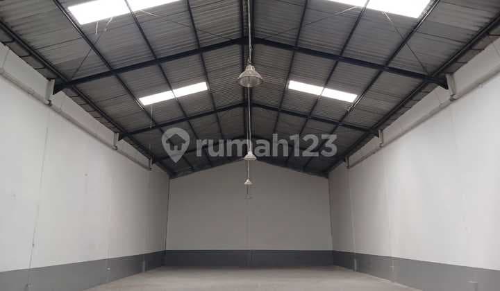 Gudang Safe n Lock. Lingkar Timur Sidoarjo. Baru saja renov. Tinggal masuk, dan Siap pakai