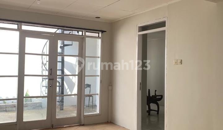 Hunian Nyaman Dekat Sekolah dan Supermarket di Kota Wisata