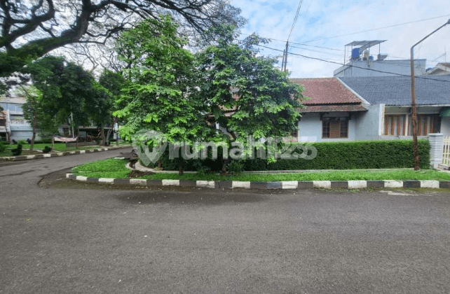 Rumah Hitung Tanah di Sayap Riau Bandung Wetan Sewa Kodya