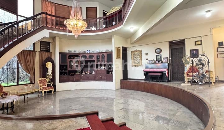 Dijual Rumah Hitung Tanah Simprug Jakarta Selatan. Lokasi Terbaik di Simprug Rumah