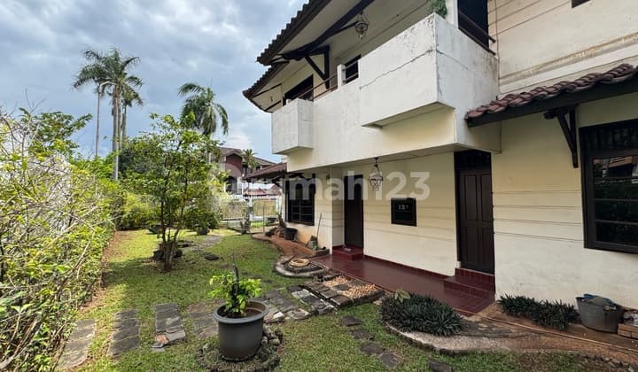 Rumah 2 Lantai Di Kompleks Terdepan Di Cinere. Selangkah Ke Cinere Mall Dan Rs.puri Cinere. Rumah