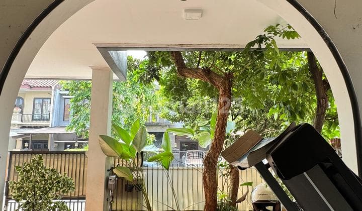 Dijual Rumah Mediterranian Siap Huni 2 Lantai di Puri Cinere