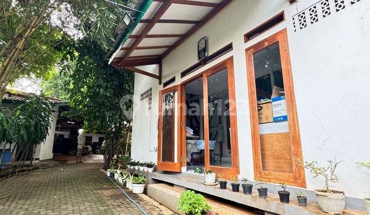 Termurah Dijual Rumah Di Kp Rambutan Jakarta Timur Hanya 7 Menit Ke Pintu Masuk Tol Pasar Rebo. Hanya 6.7 Jt /meter Nego.shm Butuh Minim Renovasi Rumah SHM Rumah