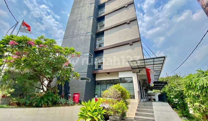 Dijual Hotel 47 Lantai Di Jakarta Timur. Investasi Yang Menjanjikan Dengan Occupancy 95 % Setiap Bulan Nya. Hotel SHM 655.0 m²