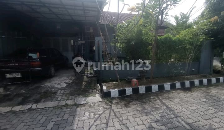 Rumah Ketintang Permai Surabaya
