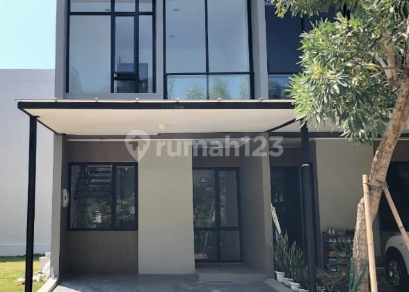 Disewakan rumah 2 lantai cluster Alabama PIK 2 Milenial