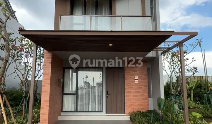 Dijual murah rumah bagus 2 lantai di Forestine Citra 8 Jakarta Barat