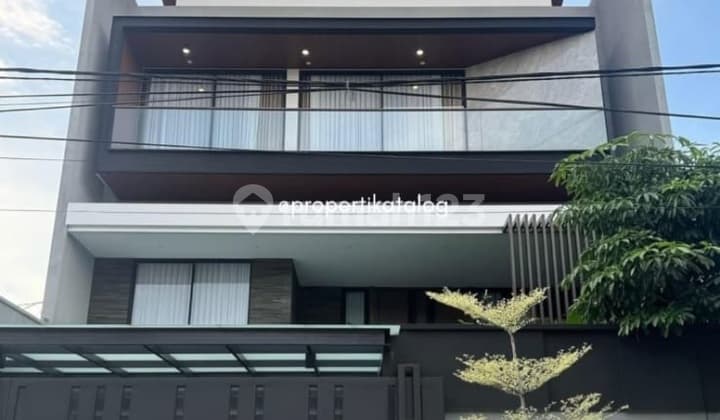 Rumah Mewah Rasa Baru Araya 1 Surabaya