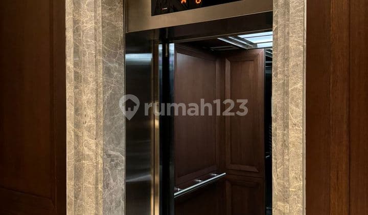 La Riz Mansion Under Market Private Lift Apartment
