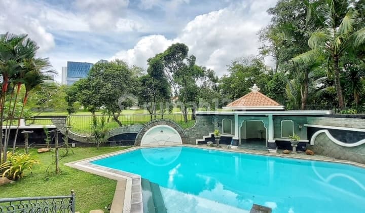 Rumah Mewah Graha Family Golf View Full Furnish Siap Huni