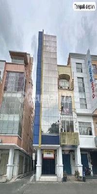 Ruko Hoek 4,5 Lantai (Ex Bank Mandiri) di Taman Palem Hadap Jalan