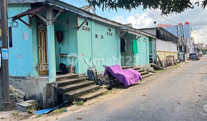 Dijual Rumah Induk Ada Kamar Kost Di Perumahan Bunga Raya Batam