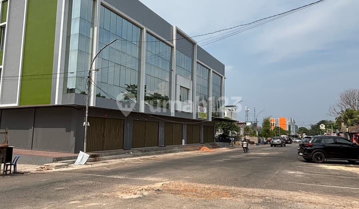 Disewakan Per Tahun Ruko Batam Centre Mega Legenda Hook