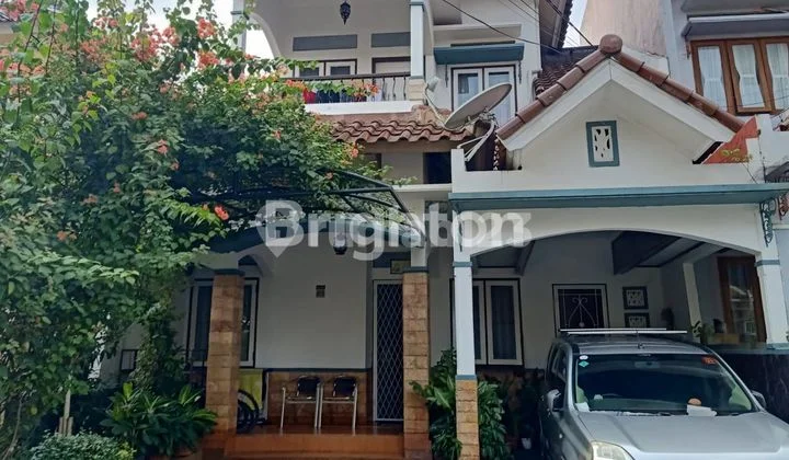 Two-Storey Luxury Residential House Junda