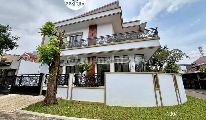 Rumah Mewah Hook Nyaman di Kencana Loka, BSD