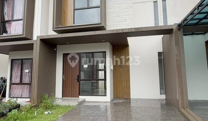 2-Storey House in a Developing Area of Cisauk