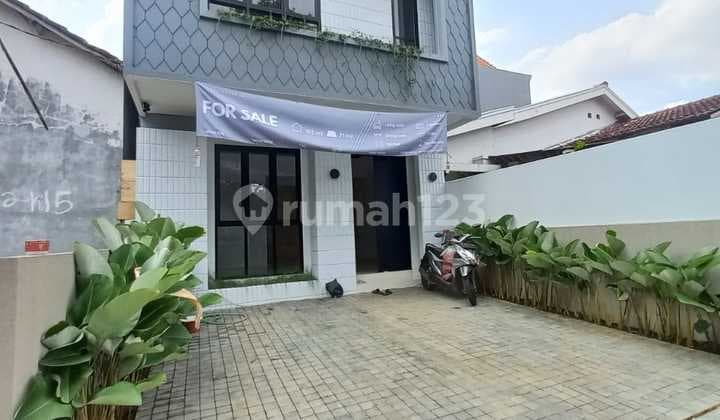 Rumah Brand New Dlm Cluster One Gate System Dgn Taman &playground