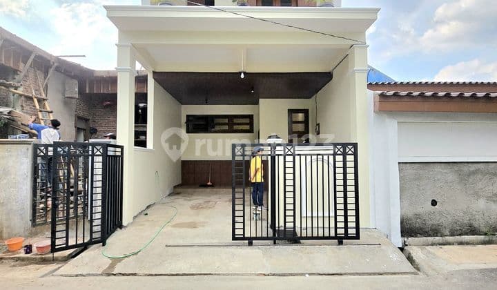 Rumah Baru Siap Huni 3 Lantai Dalam Komplek Dekat Bintaro Sektor9
