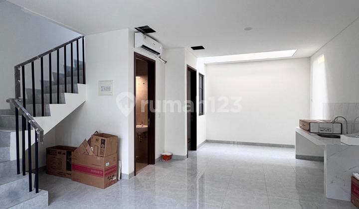 Disewakan Rumah 2 Lantai Sudah Siap Huni di Citra Garden Bintaro
