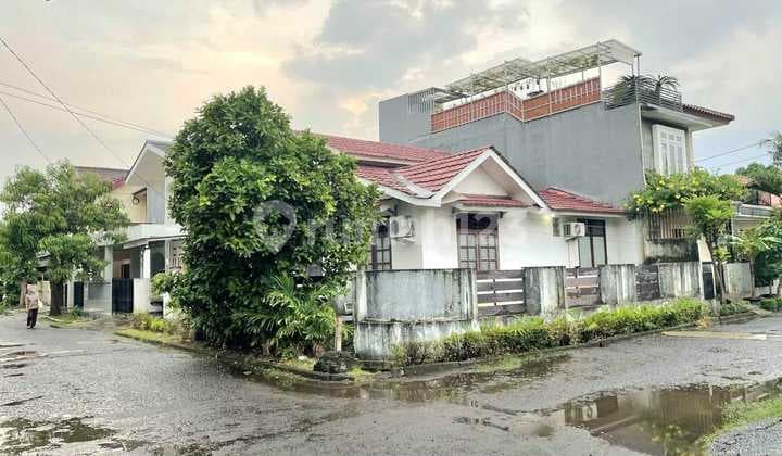 Rumah Hoek Dalam Perumahan & Lokasi Strategis Di Sektor 5 Bintaro