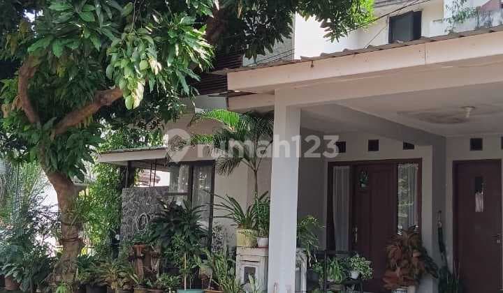 Rumah Hoek Terawat Di Sektor 9 Bintaro Jaya -5mnt Ke Maison Padel