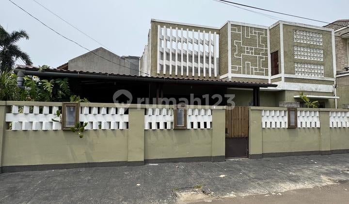 Rare! Rumah Hoek Lt: 240m Di Ciputat -dekat Masjid & Rs Buah Hati