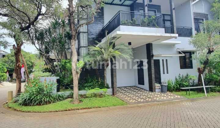 Corner House in Bintaro Cluster Near Fresh Market & Semi Furnished.