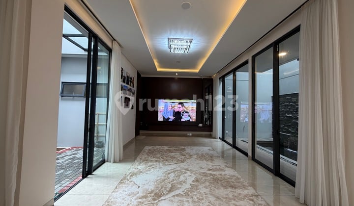 Dijual Rumah Luas Mewah Unit Langka dan Terbatas, Kotawisata !