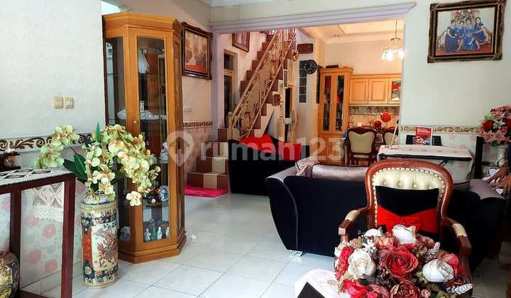 For Sale 2-Story House in a Serene Environment at Riverside Golf Hill