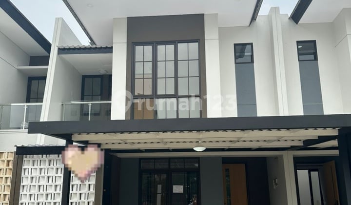 Rumah 2 Lantai Dekat Mall Dan Rumah Sakit