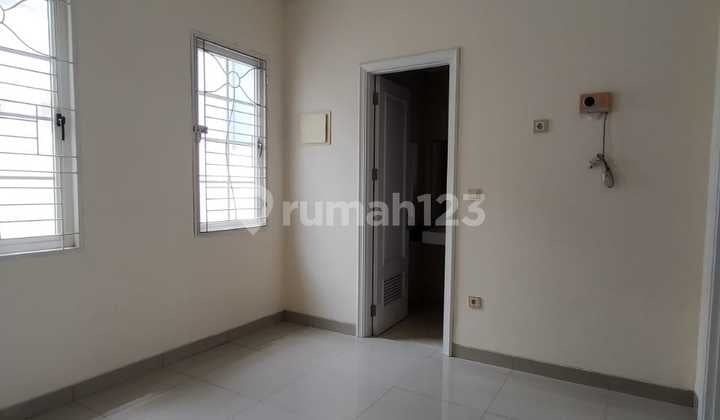 For Sale/For Rent Green Lake City West Europe Cluster House Size 8x15