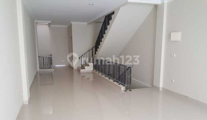 Disewakan Ruko di Green Lake City Crown Blok D (Lantai 3 Saja)