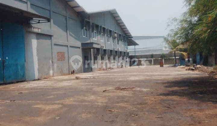 Warehouse for Sale Cheap by Mrs Di Pasar Kemis