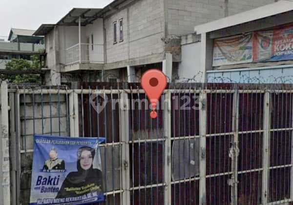 Land for Rent in Ciledug, Former Hardware Store