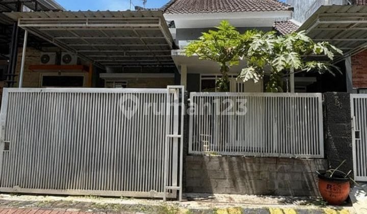 Disewakan Rumah 2 Lantai Terawat Siap Huni di Sulfat Kota Malang