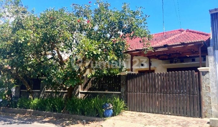 For Rent Beautiful Furnished Ready-to-Occupy House in Bukit Dieng Malang