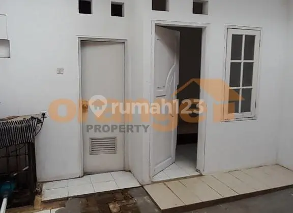 Di Sewakan Rumah 2 Lantai di Legenda Wisata Cibubur