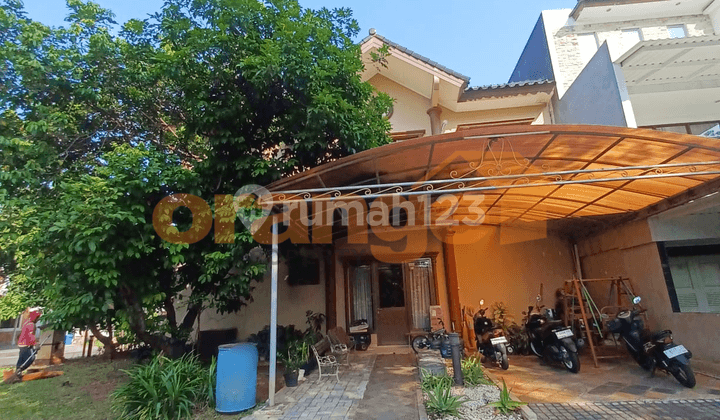 Di Jual Rumah Siap Huni di Legenda Wisata Cibubur