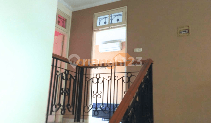 Sewa Rumah 2 Lantai Rapih Bersih Nyaman Dekat Tol ,rumah Sakit Di Kota Wisata Cibubur