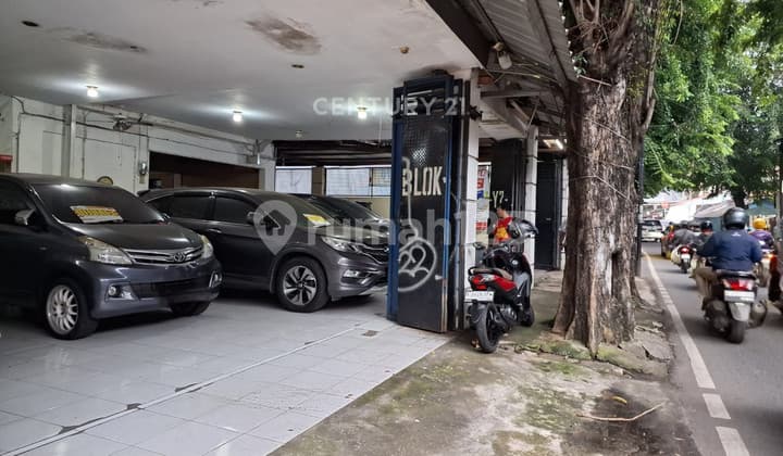 Jual Cepat Rumah Renovasi Showroom Mobil Di Duren Sawit S8521