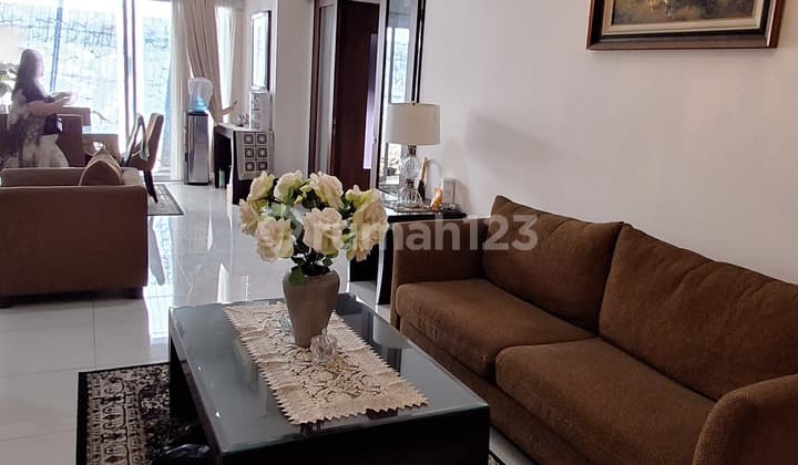 Jual Cepat Rumah Nyaman Full Furnish di Pulomas Jakarta S7368